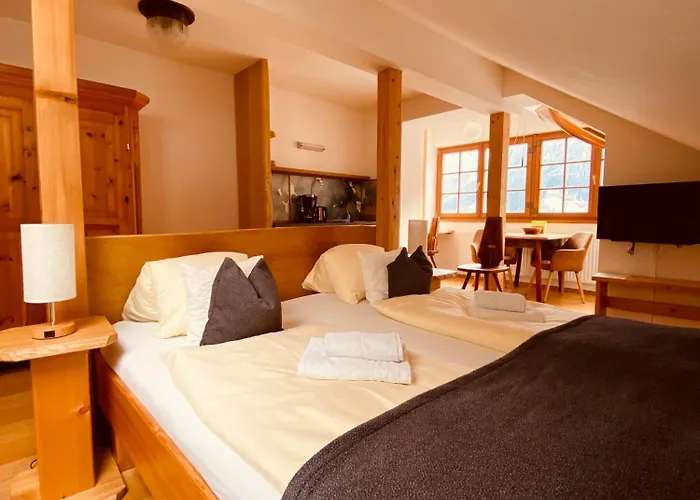 Hallberg Πανσιόν Χάλστατ